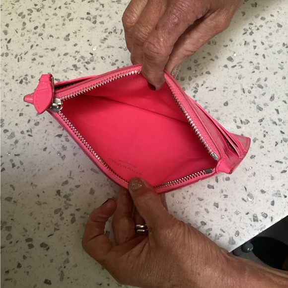 Alexander McQueen Neon Pink women’s wallet card holder authentic zippered - Picture 7 of 7